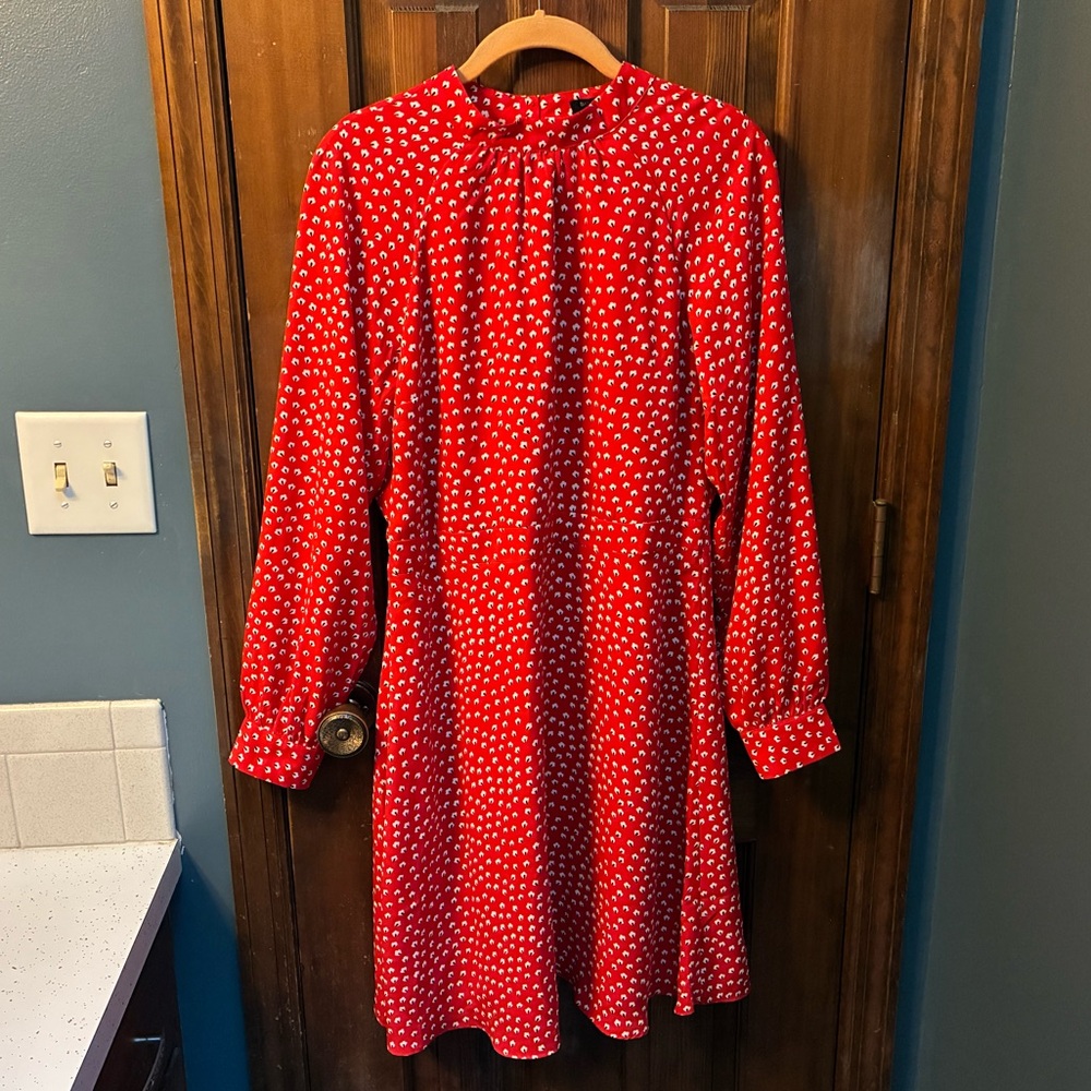 Banana Republic Long Sleeve Red Floral Knee Length Dress
